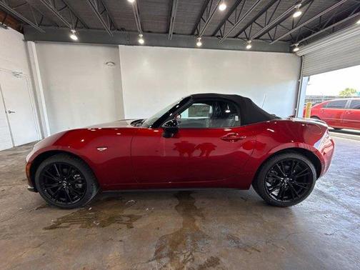 2025 Mazda MX-5 Miata Club