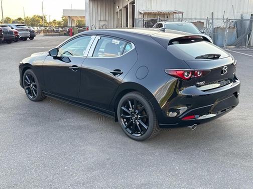 2025 Mazda Mazda3 FWD w/Premium Package