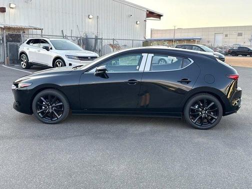 2025 Mazda Mazda3 FWD w/Premium Package