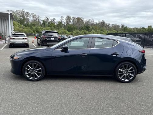 2023 Mazda Mazda3 FWD w/Preferred Package