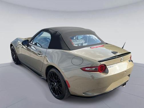 2023 Mazda MX-5 Miata Club