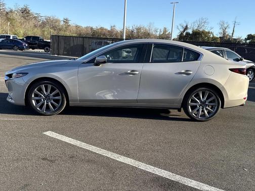 2025 Mazda Mazda3 FWD w/Preferred Package