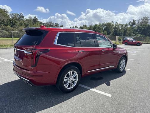 2021 Cadillac XT6 Luxury FWD