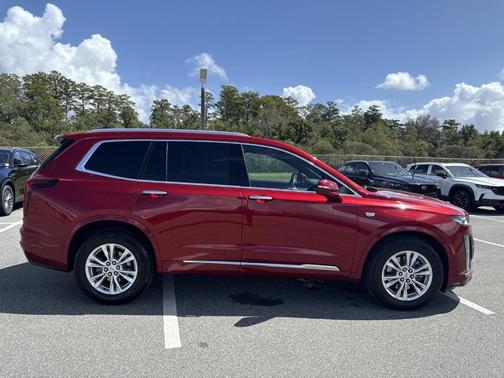 2021 Cadillac XT6 Luxury FWD