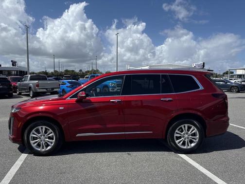 2021 Cadillac XT6 Luxury FWD