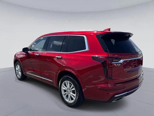2021 Cadillac XT6 Luxury FWD