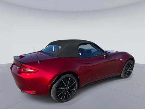 2025 Mazda MX-5 Miata Grand Touring