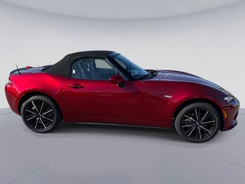 2025 Mazda MX-5 Miata Grand Touring
