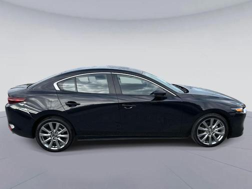 2025 Mazda Mazda3 FWD w/Preferred Package