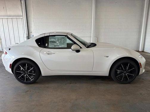 2025 Mazda MX-5 Miata RF Grand Touring