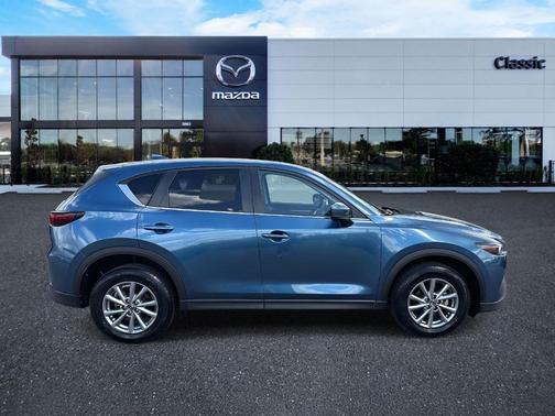 2022 Mazda CX-5 2.5 S Preferred Package