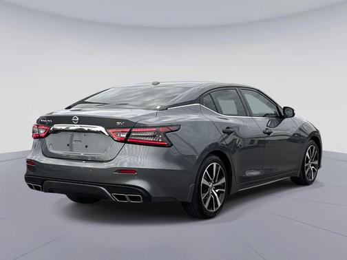 2021 Nissan Maxima SV