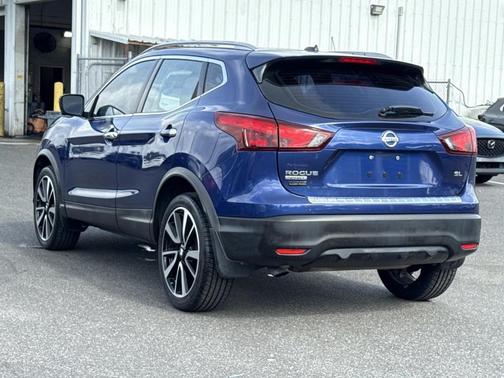Caspian Blue 2018 Nissan Rogue Sport SL