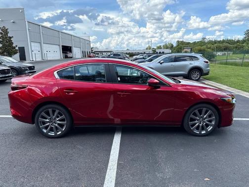 2025 Mazda Mazda3 FWD w/Preferred Package