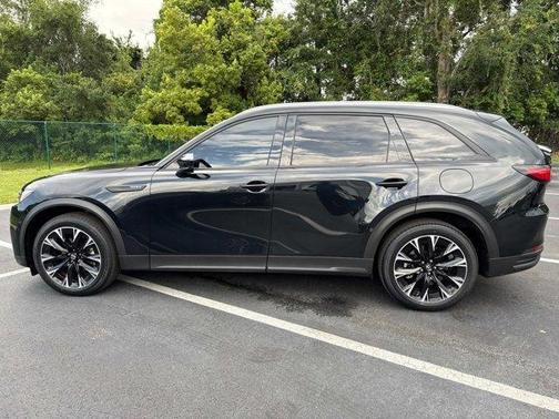 2024 Mazda CX-90 PHEV Premium Plus