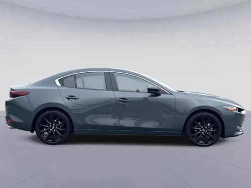 2026 Mazda Mazda3 Carbon Edition