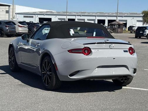 Aero Gray Metallic 2026 Mazda MX-5 Miata Grand Touring