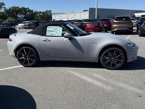 Aero Gray Metallic 2026 Mazda MX-5 Miata Grand Touring
