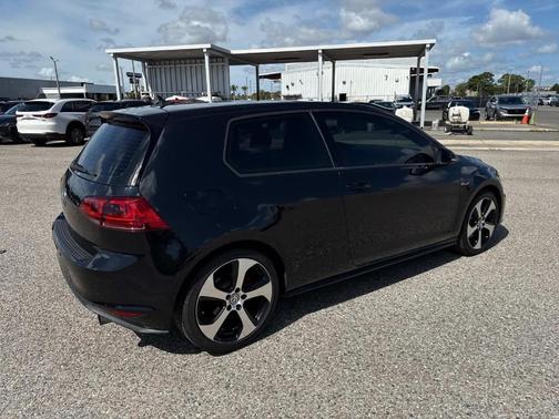 2016 Volkswagen Golf GTI S
