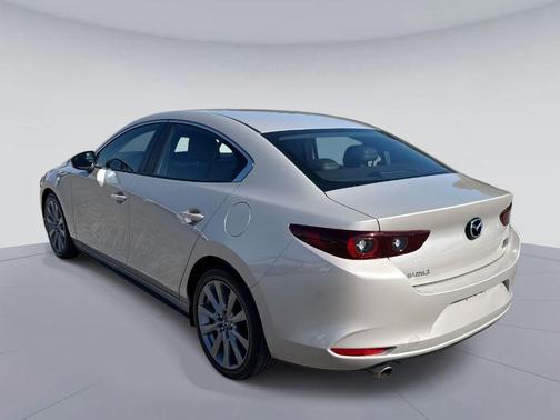 2025 Mazda Mazda3 FWD w/Preferred Package