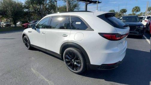 2025 Mazda CX-90 Premium