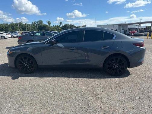 2022 Mazda Mazda3 Carbon Edition
