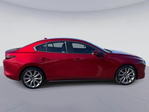 2019 Mazda Mazda3 FWD w/Preferred Package