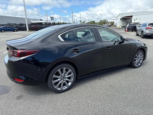2025 Mazda Mazda3 FWD w/Preferred Package