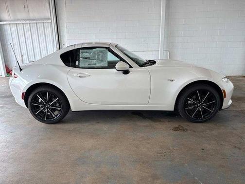 2025 Mazda MX-5 Miata RF Grand Touring