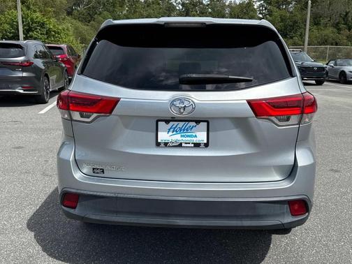 2018 Toyota Highlander LE