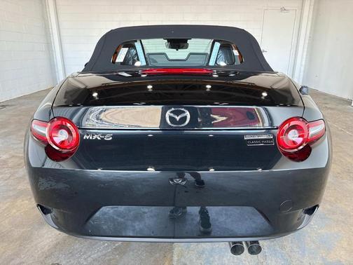 2025 Mazda MX-5 Miata Sport
