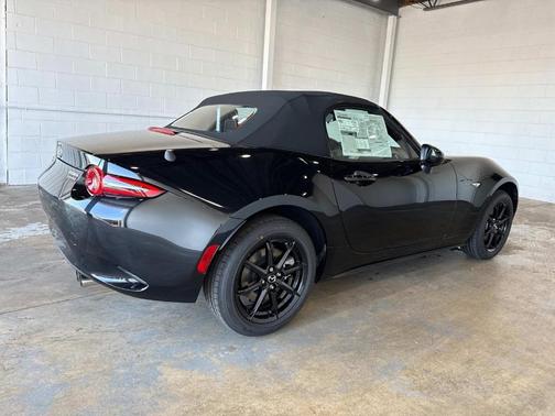 2025 Mazda MX-5 Miata Sport