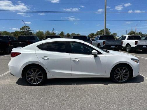 2018 Mazda Mazda3 Touring