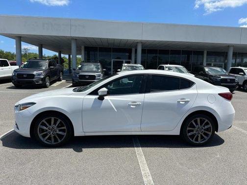 2018 Mazda Mazda3 Touring
