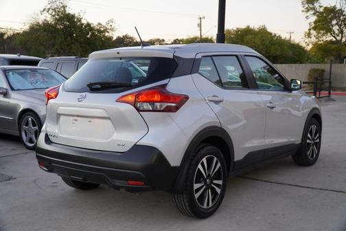 2019 Nissan Kicks SV