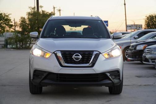 2019 Nissan Kicks SV