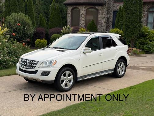 White 2009 Mercedes-Benz M-Class