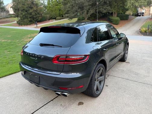 2018 Porsche Macan S