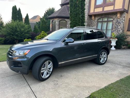 Gray 2013 Volkswagen Touareg Executive