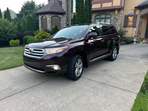 Red 2012 Toyota Highlander Limited