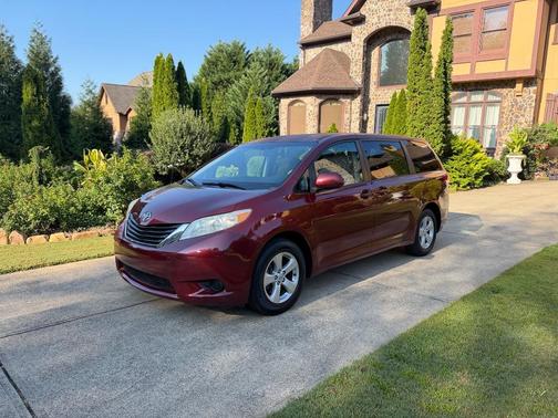 Red 2012 Toyota Sienna LE
