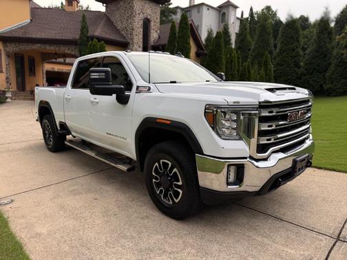 White 2020 GMC Sierra 2500 SLE
