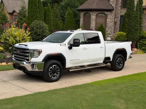 White 2020 GMC Sierra 2500 SLE