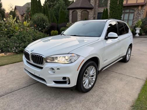 White 2016 BMW X5 xDrive35d