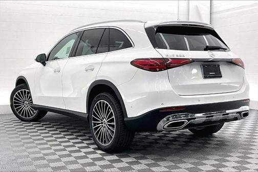 2026 Mercedes-Benz GLC 300 Base