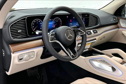 2026 Mercedes-Benz GLS 450 4MATIC