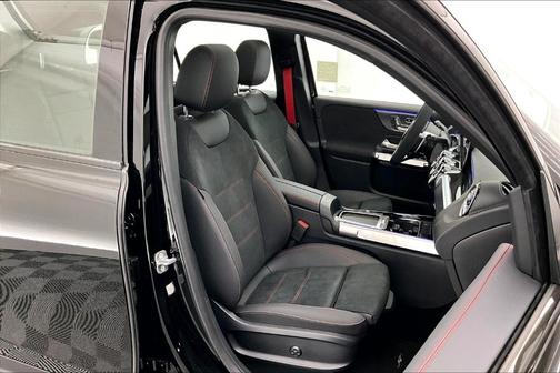 2026 Mercedes-Benz AMG GLB 35 Base