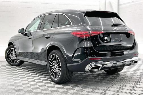 2026 Mercedes-Benz GLC 300 Base