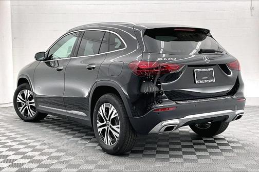 2025 Mercedes-Benz GLA 250 Base