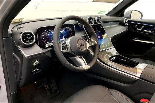 2025 Mercedes-Benz GLC 350e Base 4MATIC